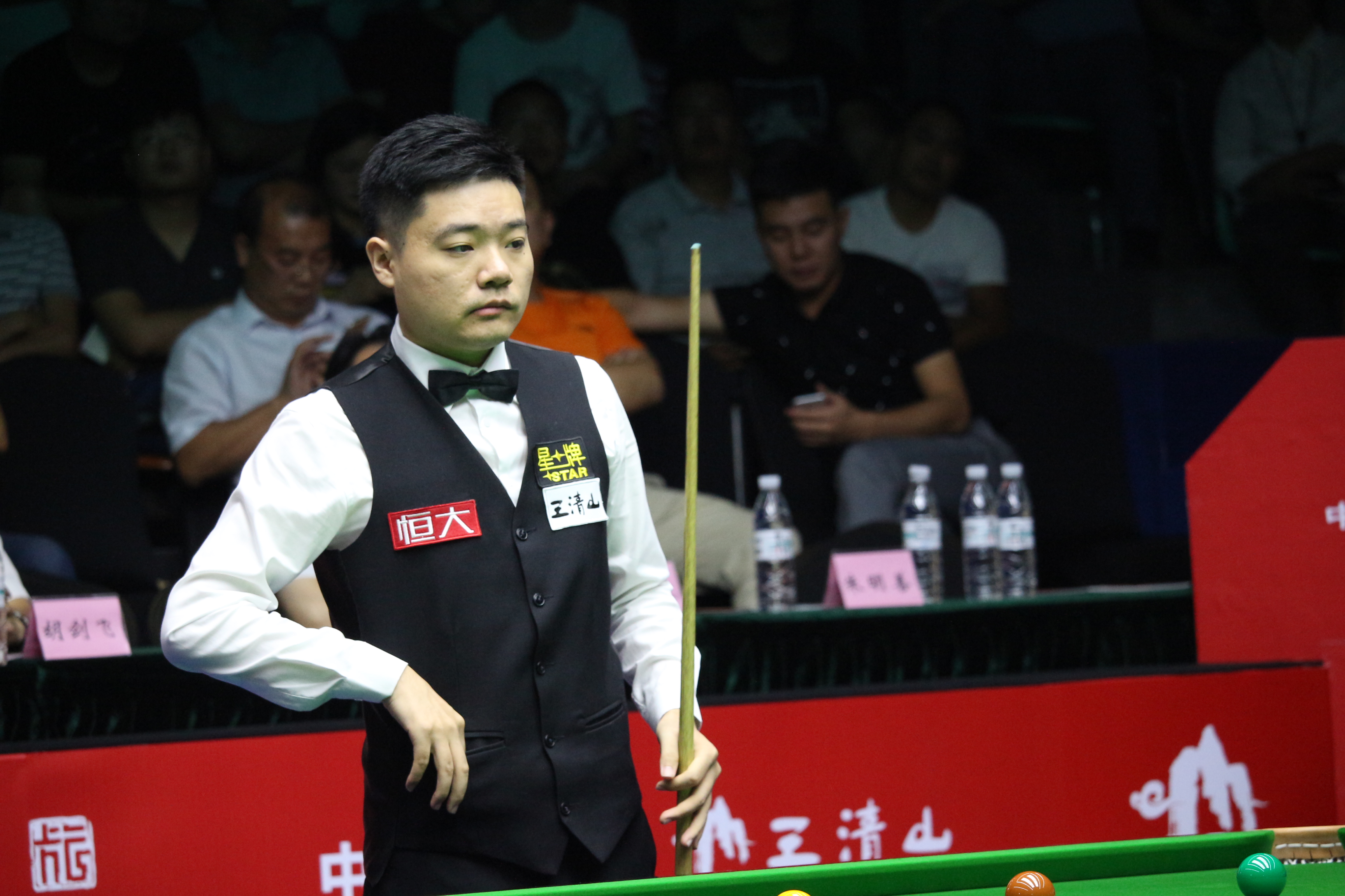 己的辉煌时 己的辉煌时